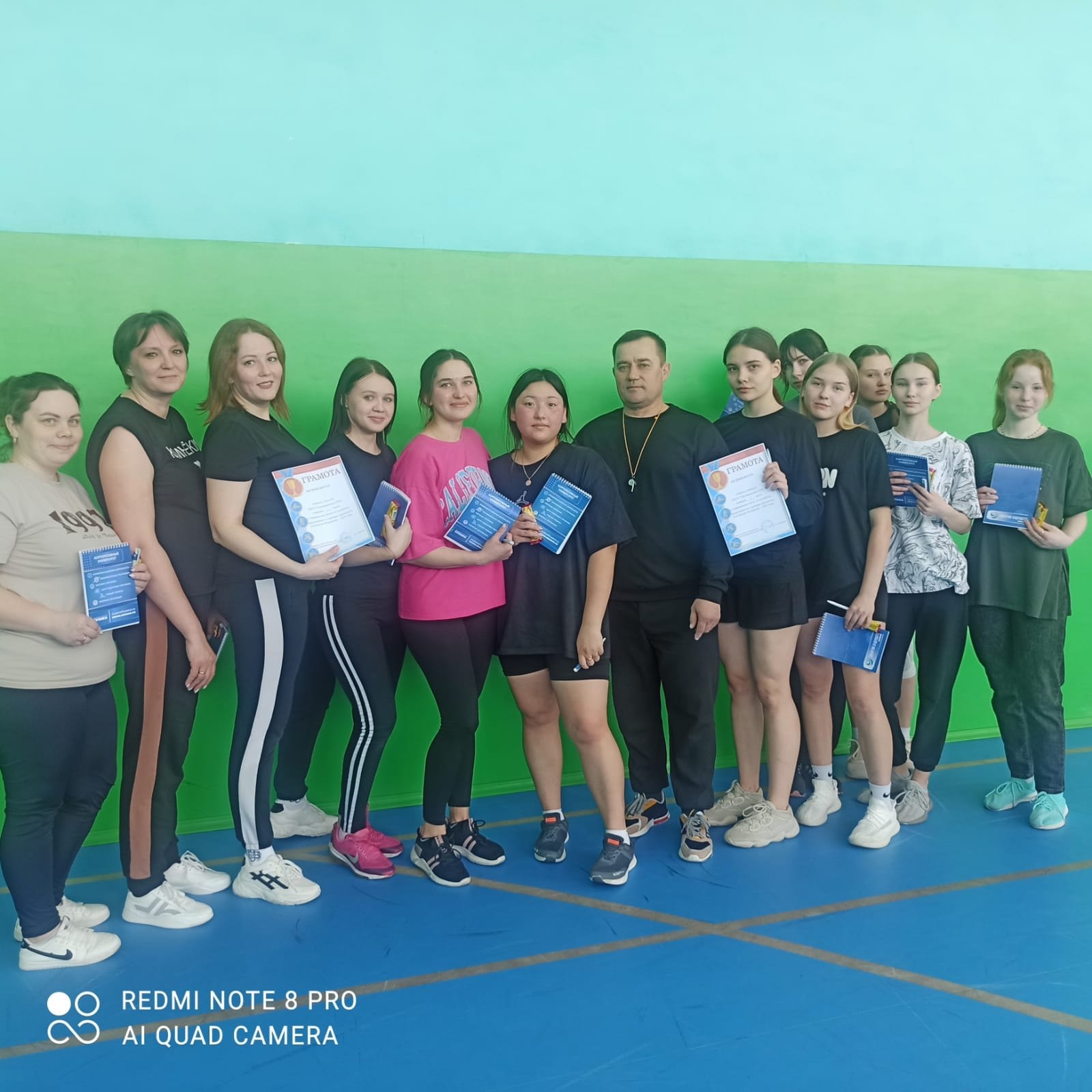 15 марта в МКОУ Юргамышская СОШ прошла товарищеская встреча по волейболу между учащимися и учителями..