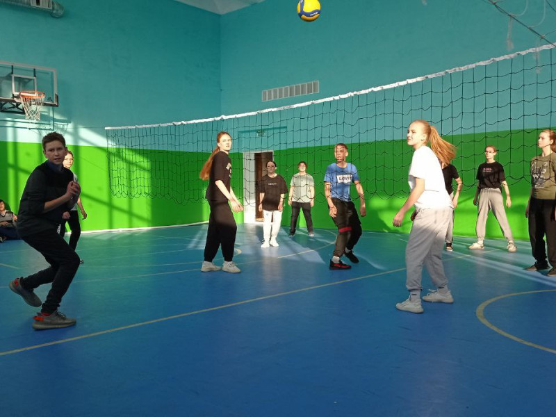 Соревнования по мини-волейболу.